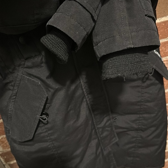 Canada Goose 2XS Parka Black - Picture 5 of 8
